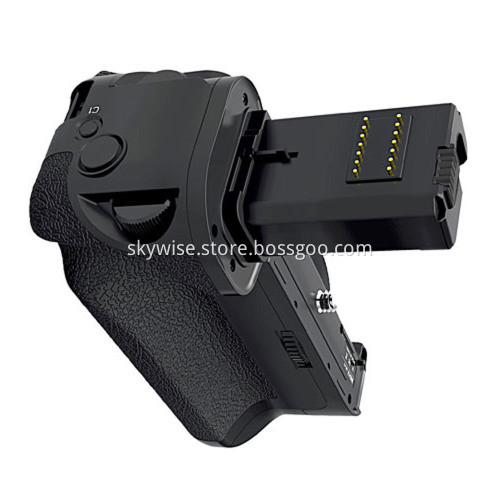 Plastic injection mold for camera flashlight